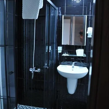 Konar Hotel 4*