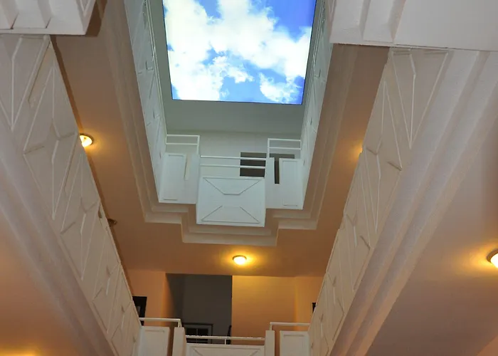 Hotel Konar 4*